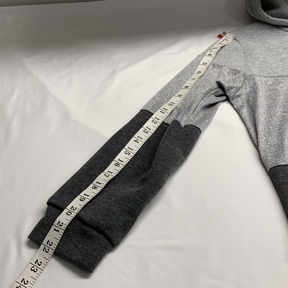 Puma Pullover Long Sleeve Hoodie Sweatshirt Kangaroo Pocket Grey Blend Small - Picture 7 of 8